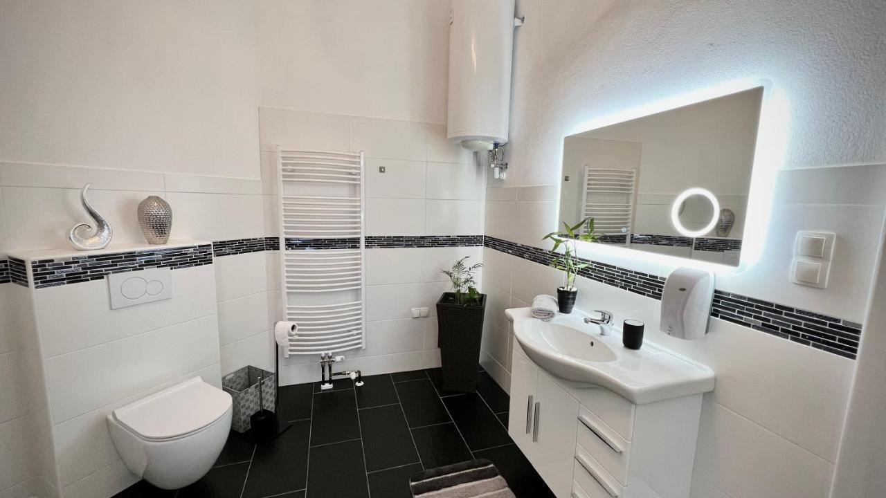 Apartment Im Gruenen Leoben  Ngoại thất bức ảnh