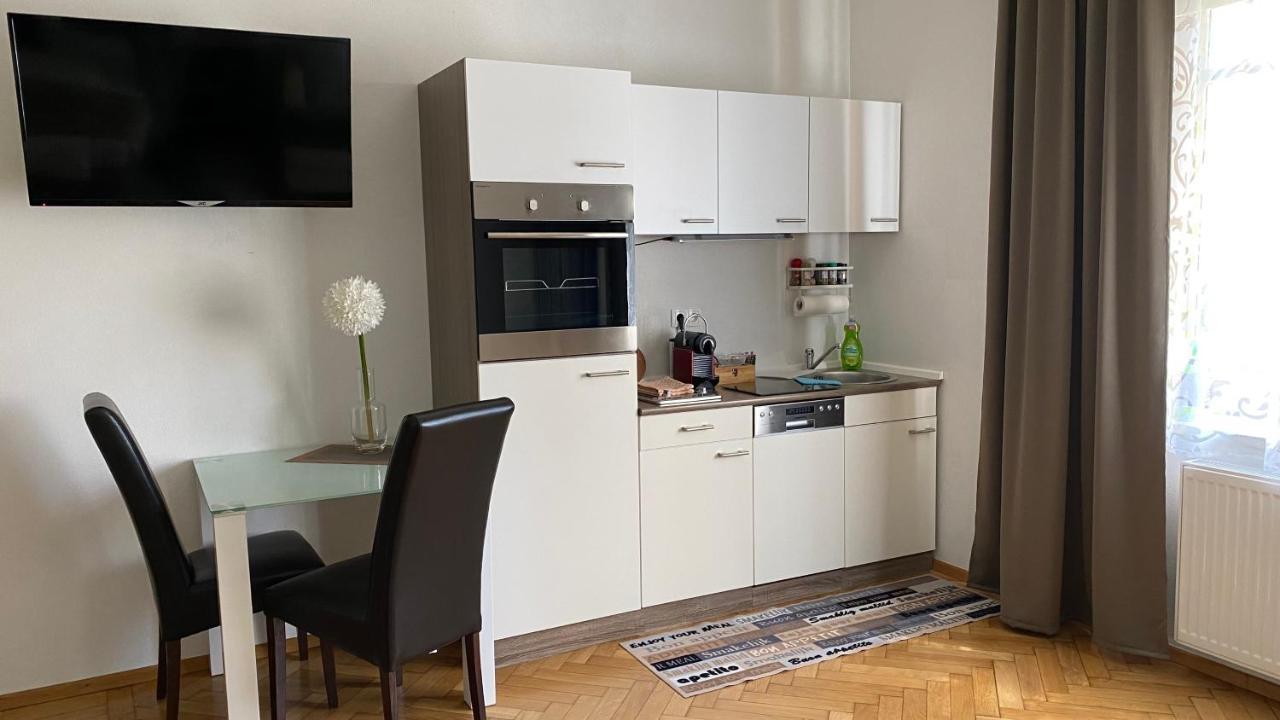 Apartment Im Gruenen Leoben  Ngoại thất bức ảnh